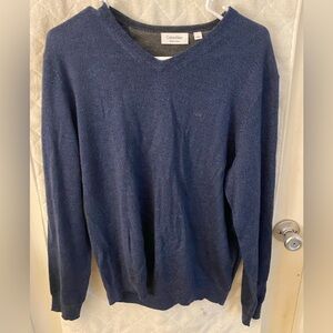 Mens Large V neck sweater Calvin clein